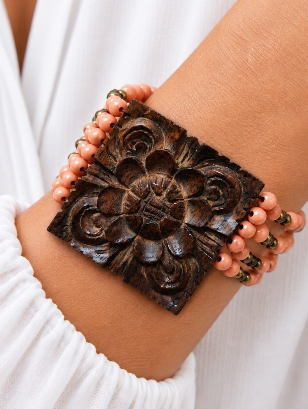 Wood Carved Ethnic Coral Seed Beaded Beads Bronze Tone Stretch Vintage Bracelet